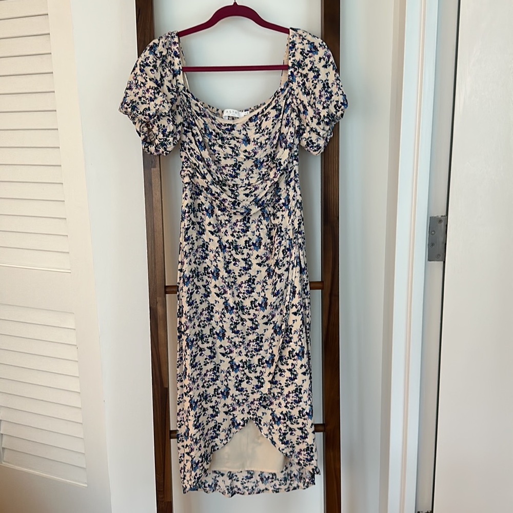 ASTR floral/cream midi dress
